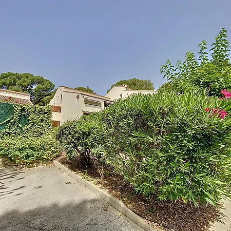 A Saint-cyr-sur-mer Avec Terrasse Et Parking Prive - Fr-1-770-74 Апартаменты Ле-Лек