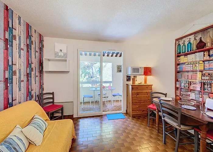 شقة A Saint-cyr-sur-mer Avec Terrasse Et Parking Prive - Fr-1-770-74 ليه ليكيه