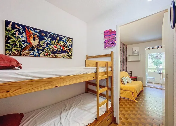 A Saint-cyr-sur-mer Avec Terrasse Et Parking Prive - Fr-1-770-74 * ليه ليكيه