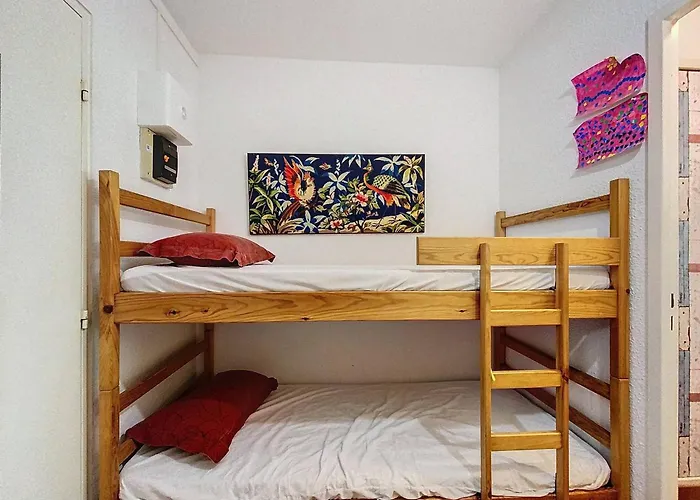 A Saint-cyr-sur-mer Avec Terrasse Et Parking Prive - Fr-1-770-74 ليه ليكيه